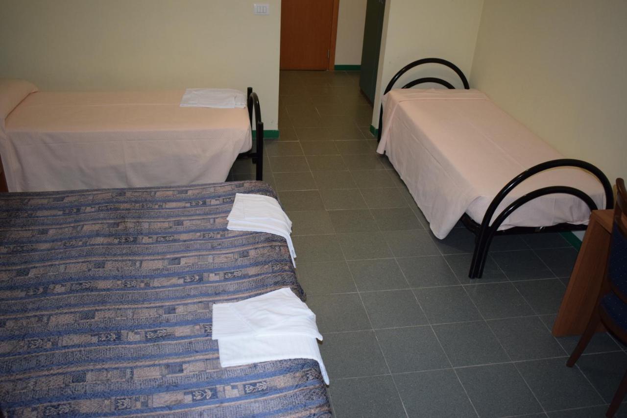 Hotel River Civitella Roveto Exterior foto